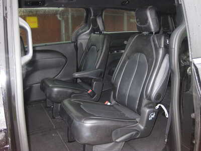 2026 Chrysler Pacifica, $29900. Photo 6