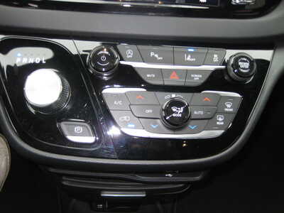 2026 Chrysler Pacifica, $29900. Photo 10