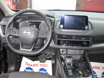 2025 Nissan Rogue, $22900. Photo 7