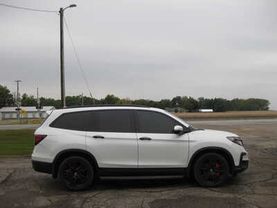 2022 Honda Pilot, $37900. Photo 3