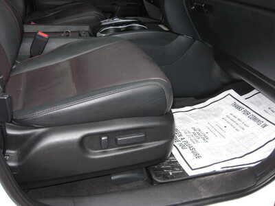2022 Honda Pilot, $37900. Photo 6