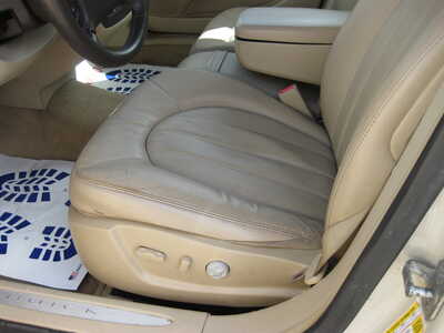 2011 Buick Lucerne, $9995. Photo 5