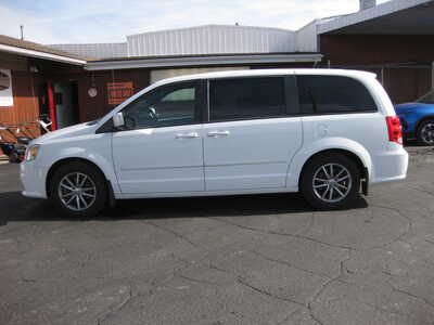 2016 Dodge Caravan, Grand, $9995. Photo 1