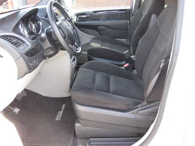 2016 Dodge Caravan, Grand, $9995. Photo 5