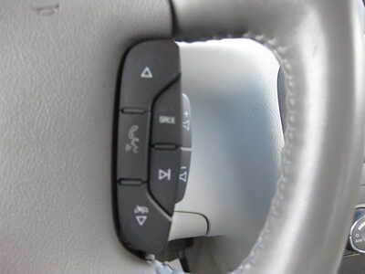 2010 Buick Lucerne, $9995. Photo 10