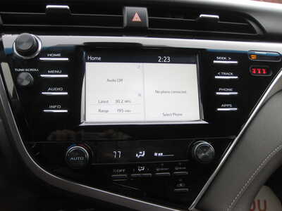 2018 Toyota Camry, $15900. Photo 8