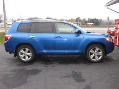 2008 Toyota Highlander, $9995. Photo 2