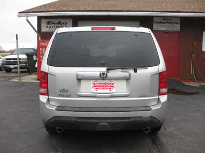 2013 Honda Pilot, $2995. Photo 4