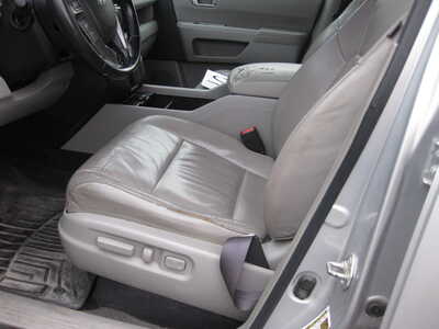 2013 Honda Pilot, $2995. Photo 5