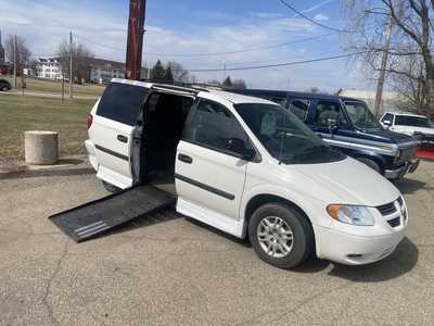 2005 Dodge Caravan, Grand, $5988. Photo 1