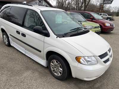 2005 Dodge Caravan, Grand, $5988. Photo 5