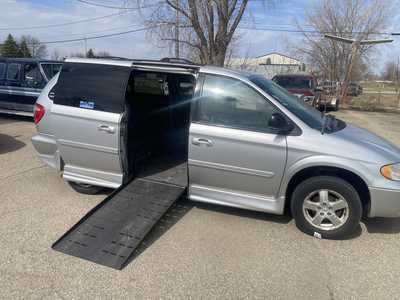2006 Dodge Caravan, Grand, $5988. Photo 1