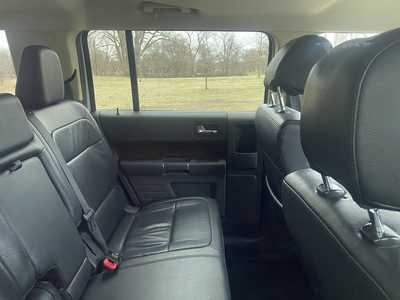 2016 Ford Flex, $9988. Photo 3