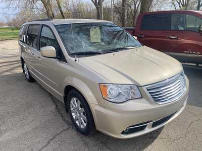 2012 Chrysler Town & Country, $8988. Photo 2