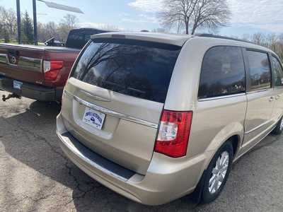 2012 Chrysler Town & Country, $8988. Photo 3