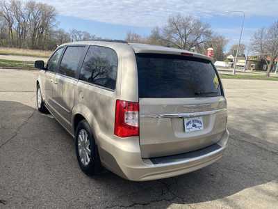 2012 Chrysler Town & Country, $8988. Photo 4
