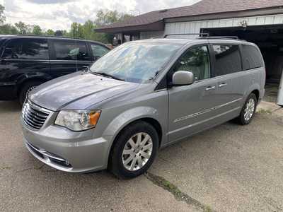 2013 Chrysler Town & Country, $7988. Photo 1