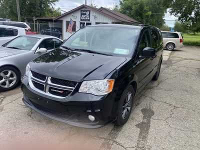 2017 Dodge Caravan, Grand, $8988. Photo 1