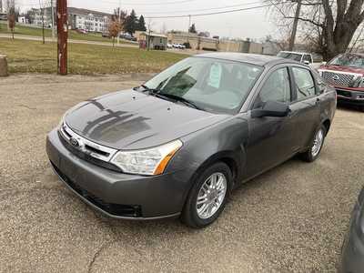 2009 Ford Focus, $3988. Photo 2