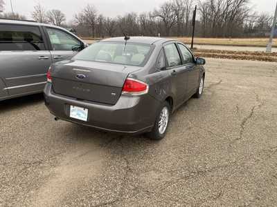 2009 Ford Focus, $3988. Photo 3