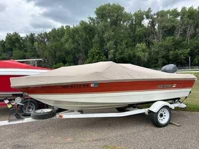 1984 Rinker , $3900. Photo 1