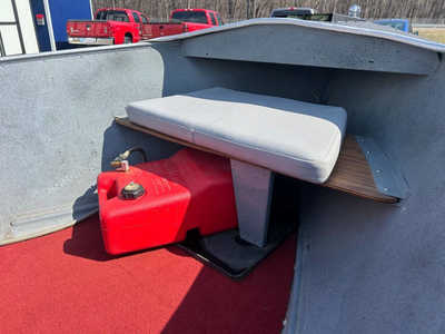 1976 Lund 16, $5500. Photo 2