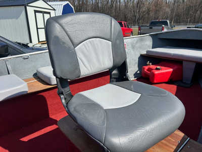 1976 Lund 16, $5500. Photo 3
