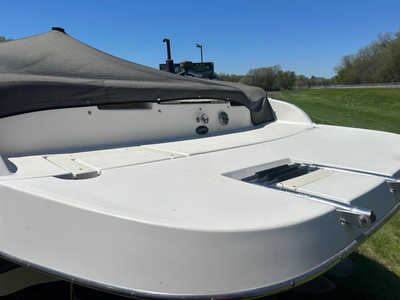 2005 Rinker Captiva, $12777. Photo 11