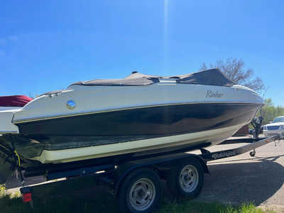 2005 Rinker Captiva, $12777. Photo 9
