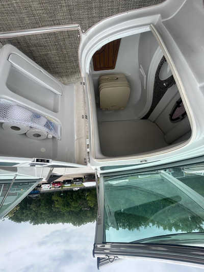 2018 Crownline E23 EC, $59888. Photo 12