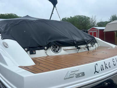 2018 Crownline E23 EC, $59888. Photo 3