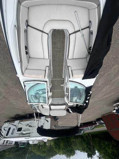 2018 Crownline E23 EC, $59888. Photo 8