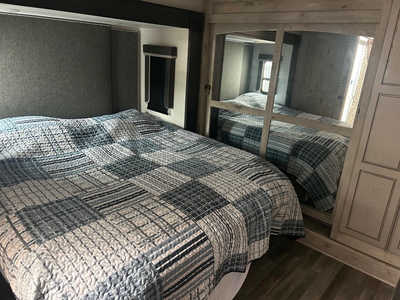 2021 Keystone Rv Avalanche, $55988. Photo 4