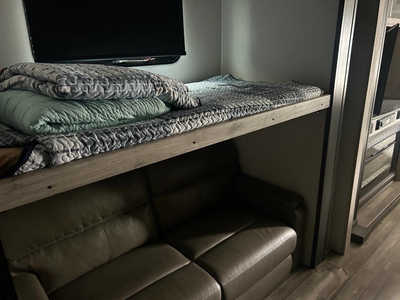 2021 Keystone Rv Avalanche, $55988. Photo 7