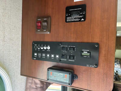 2014 Fleetwood Rv Jamboree, $35988. Photo 6