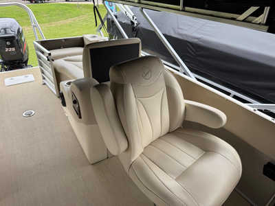 2014 Landau Atlantis 250, $52990. Photo 12
