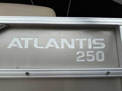2014 Landau Atlantis 250, $52990. Photo 2