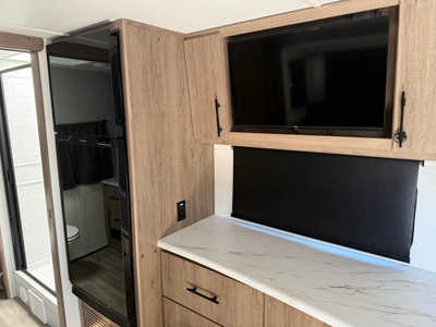 2024 Grand Design Rv Imagine 22RBE, $28500. Photo 12