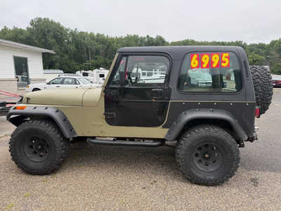 1994 Jeep Wrangler, $6995. Photo 9