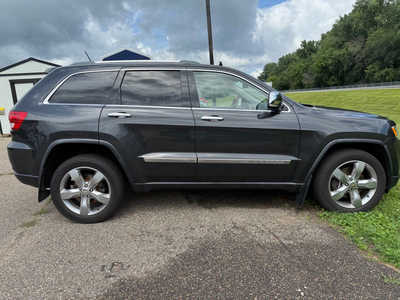 2011 Jeep Grand Cherokee, $6995. Photo 2