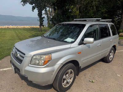 2006 Honda Pilot, $3750. Photo 2