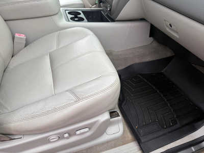 2009 GMC Yukon, $5995. Photo 8