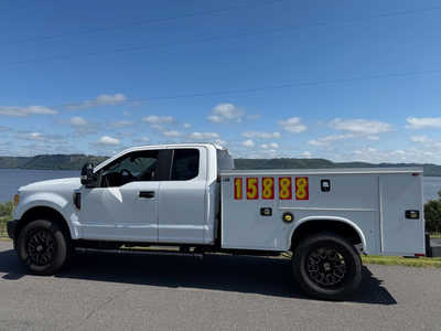 2017 Ford F250 Ext Cab, $15888. Photo 3