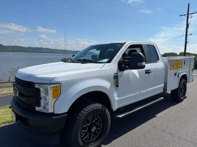 2017 Ford F250 Ext Cab, $15888. Photo 7