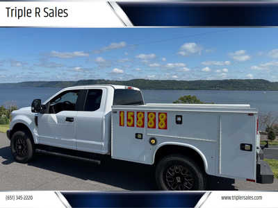 2017 Ford F250 Ext Cab, $15888. Photo 1