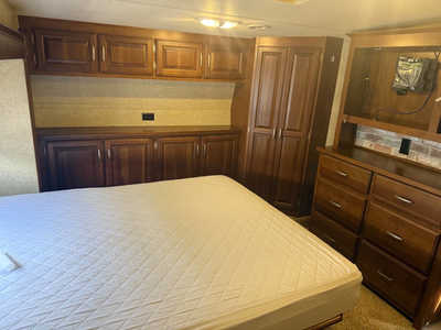 2013 Kz Stoneridge 36 5th wheel, $21000. Photo 12