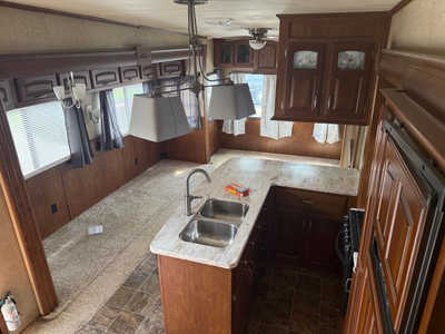 2013 Kz Stoneridge 36 5th wheel, $21000. Photo 7