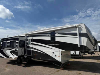 2013 Kz Stoneridge 36 5th wheel, $21000. Photo 1