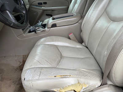 2005 Chevrolet Suburban, $1850. Photo 10