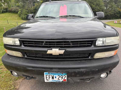 2005 Chevrolet Suburban, $1850. Photo 4